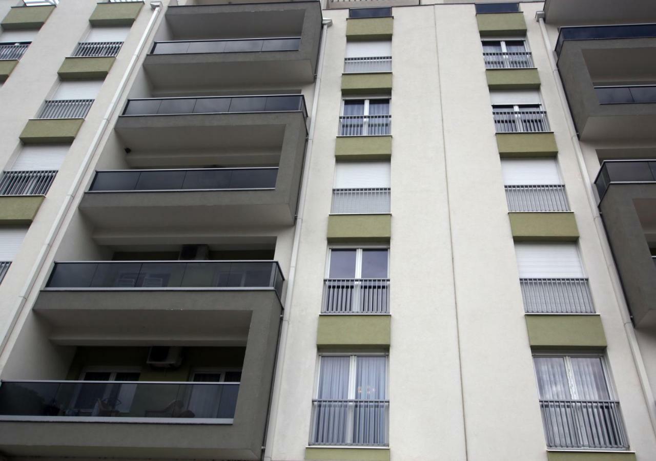 It Apartment Требине Екстериор снимка